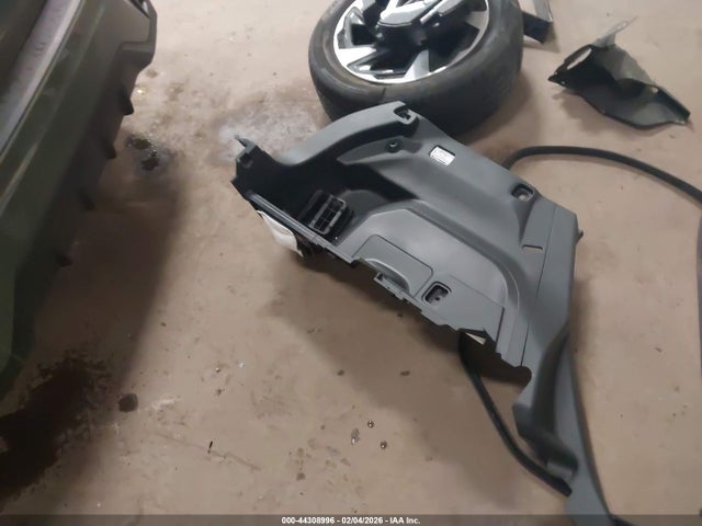 44308996 :رقم المزاد ، 4S4GUHL63S3750863 vin ، 2025 Subaru Crosstrek Limited مزاد بيع