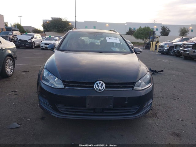 3VWC17AU3GM523859 Volkswagen Golf Sportwagen Tsi Limited Edition