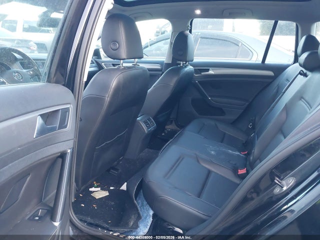 3VWC17AU3GM523859 Volkswagen Golf Sportwagen Tsi Limited Edition