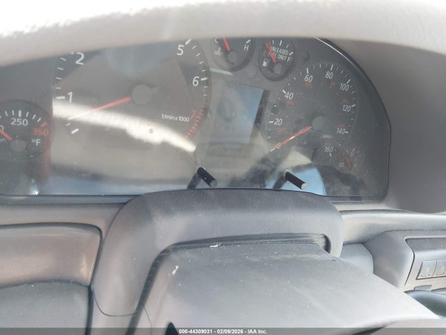 44309031 :رقم المزاد ، WAUDC68D61A083302 vin ، 2001 Audi A4 1.8 T مزاد بيع
