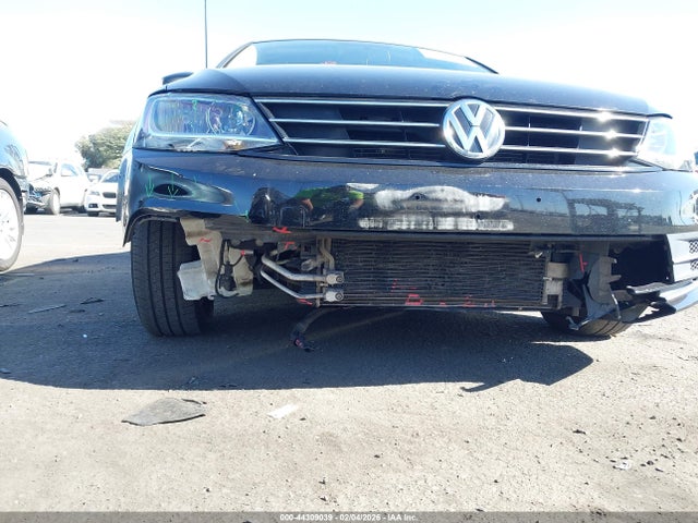 3VW267AJ5GM273902 Volkswagen Jetta 1.4t S