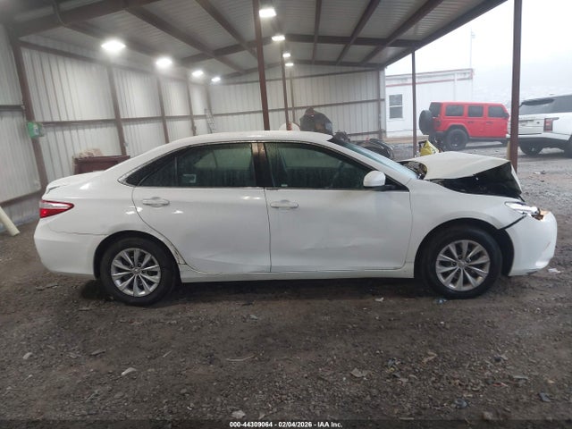 Toyota CAMRY LE 2016 4T4BF1FK7GR550323 Image 13