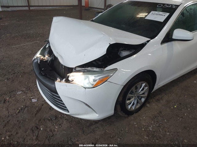 Toyota CAMRY LE 2016 4T4BF1FK7GR550323 Image 17