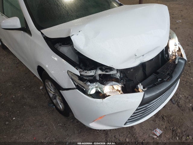 Toyota CAMRY LE 2016 4T4BF1FK7GR550323 Image 18