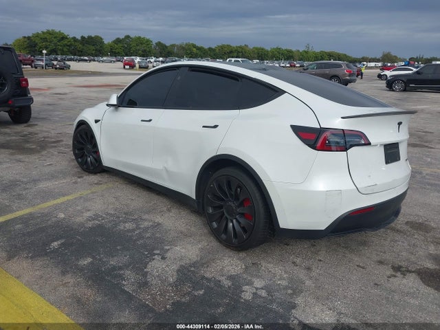 2023 TESLA MODEL Y 7SAYGDEF0PF915108 Photo 2