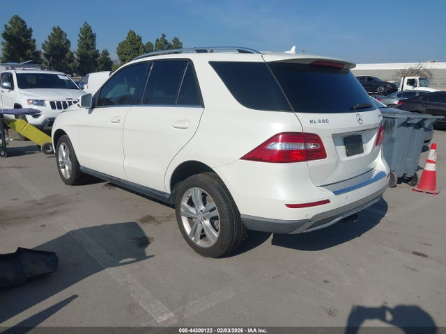 2013 MERCEDES-BENZ ML 350 BLUETEC 4JGDA2EB4DA170135 Photo 2