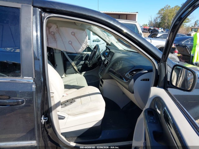 Продажа на аукционе авто 2011 Chrysler Town & Country Touring, vin: 2A4RR5DG3BR694851, номер лота: 44309168