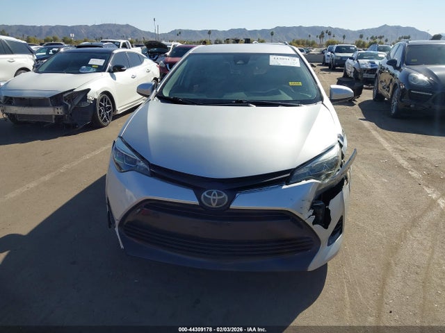Toyota COROLLA LE 2018 5YFBURHE2JP747950 Image 12