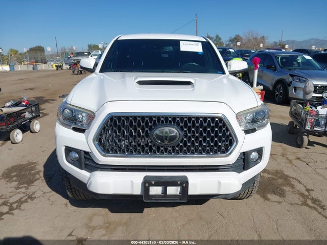 3TMDZ5BN3JM050614 Toyota Tacoma Trd Sport