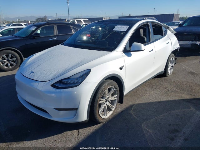2022 Tesla Model Y Long Range Dual Motor All-wheel Drive მანქანა იყიდება აუქციონზე, vin: 7SAYGDEE2NF450206, აუქციონის ნომერი: 44309234