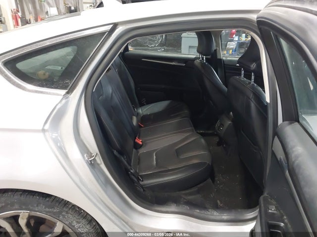 3FA6P0RU9KR257467 Ford Fusion Hybrid Titanium