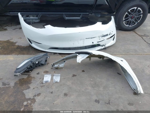 Продажа на аукционе авто 2021 Tesla Model Y Long Range Dual Motor All-wheel Drive, vin: 5YJYGDEE0MF194269, номер лота: 44309306