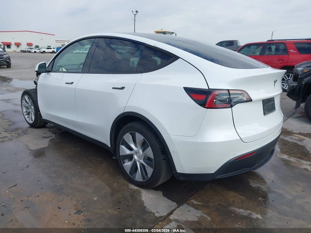 2021 TESLA MODEL Y 5YJYGDEE0MF194269 Photo 2