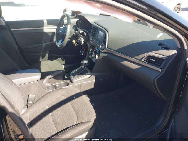 KMHD74LF3KU757597 Hyundai ELANTRA SE