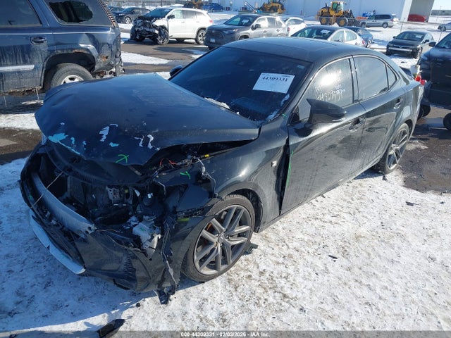 Lexus IS 300 2018 JTHC81D2XJ5027491 Image 2