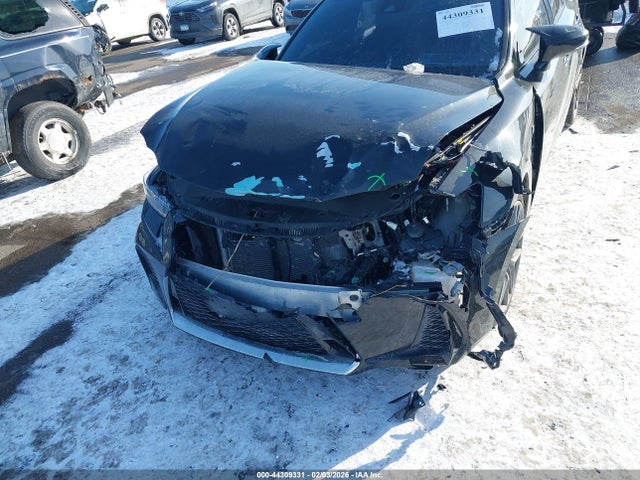 Lexus IS 300 2018 JTHC81D2XJ5027491 Image 6