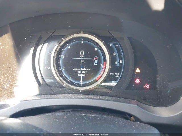 Lexus IS 300 2018 JTHC81D2XJ5027491 Image 7