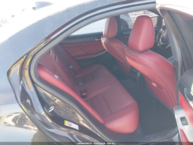 Lexus IS 300 2018 JTHC81D2XJ5027491 Image 8