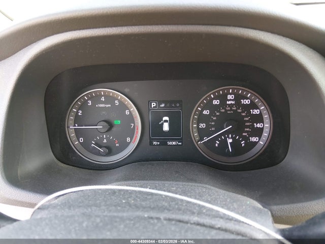 KM8J33A41GU114991 Hyundai TUCSON SE