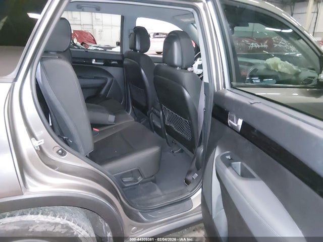 KIA SORENTO LX 2015 5XYKT4A62FG623147 Image 8