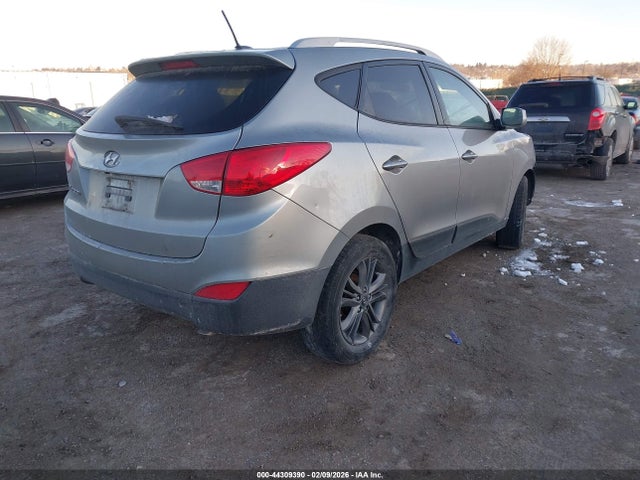 KM8JU3AG5FU072878 Hyundai TUCSON SE