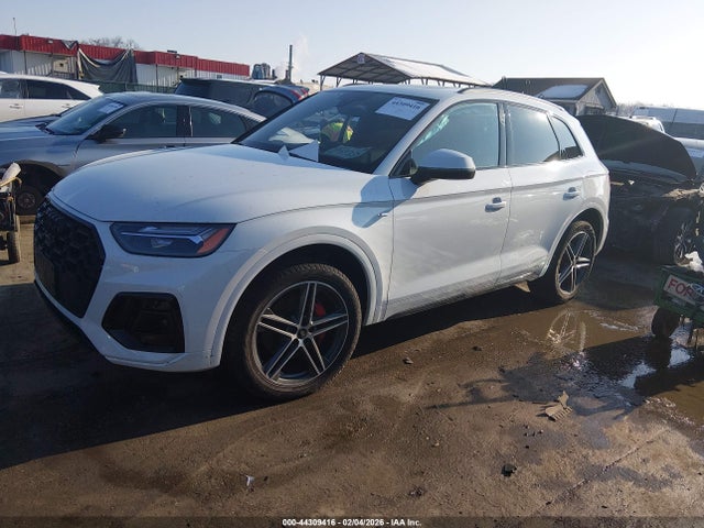 2024 AUDI Q5 WA1E2AFYXR2119043 Photo 1