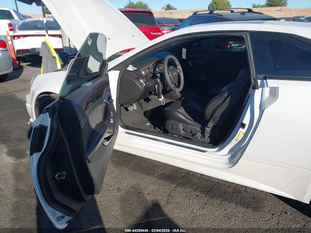 Продажа на аукционе авто 2015 Cadillac Cts-v, vin: 1G6DV1EP4F0100693, номер лота: 44309448