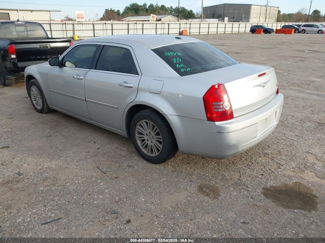 2010 CHRYSLER 300 2C3CA5CV6AH138870 Photo 2