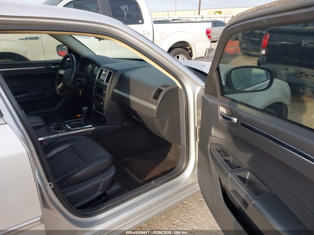 2010 CHRYSLER 300 2C3CA5CV6AH138870 Photo 4