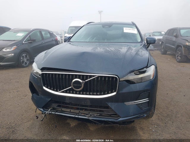 YV4L12RK4N1052739 Volvo Xc60 B5 Momentum