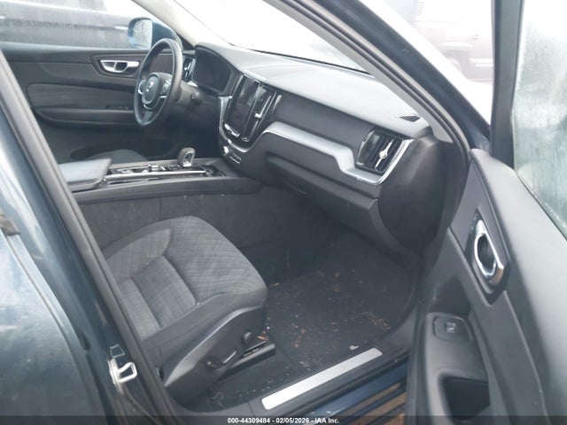 2022 VOLVO XC60 YV4L12RK4N1052739 Photo 4