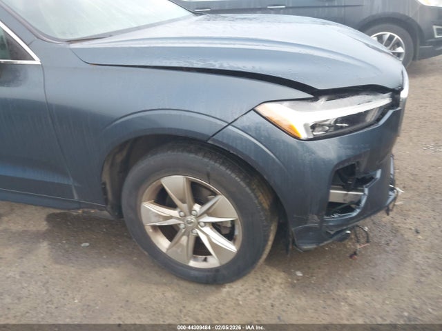 YV4L12RK4N1052739 Volvo Xc60 B5 Momentum