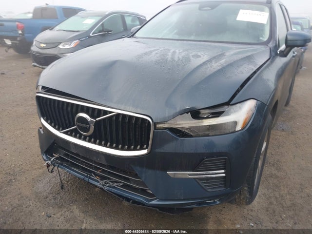 YV4L12RK4N1052739 Volvo Xc60 B5 Momentum