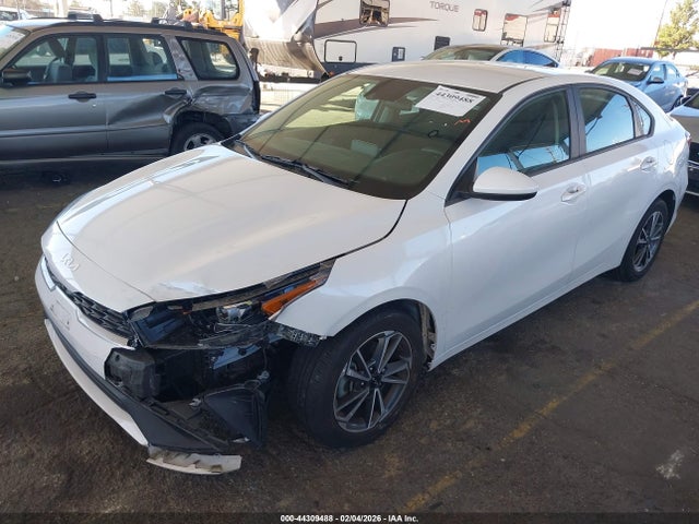 KIA Forte Lxs 2022 3KPF24AD3NE440032 Image 2