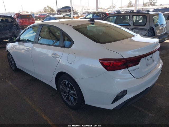 KIA Forte Lxs 2022 3KPF24AD3NE440032 Image 3