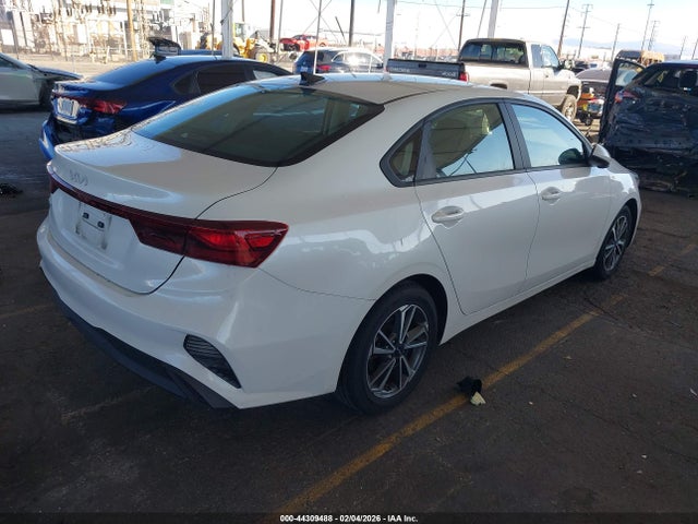 KIA Forte Lxs 2022 3KPF24AD3NE440032 Image 4