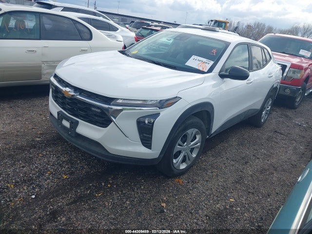 Chevrolet Trax Fwd Ls 2025 KL77LFEP8SC179868 Image 2