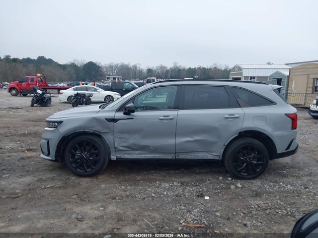 5XYRKDLFXNG145010 KIA SORENTO SX