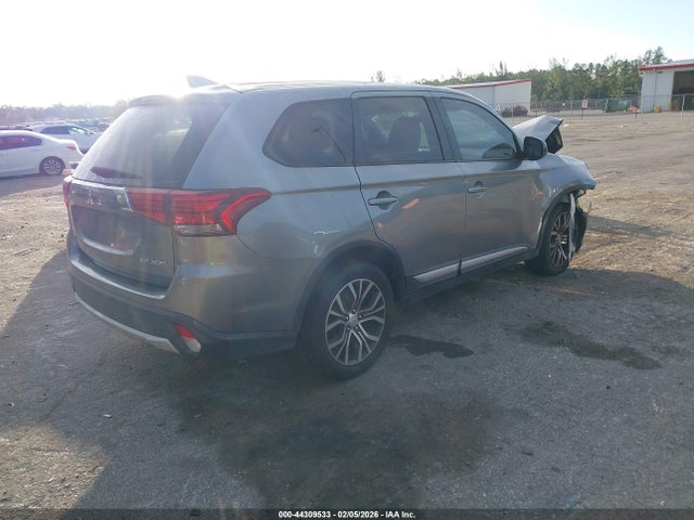 2018 MITSUBISHI OUTLANDER JA4AZ3A30JZ052224 Photo 3
