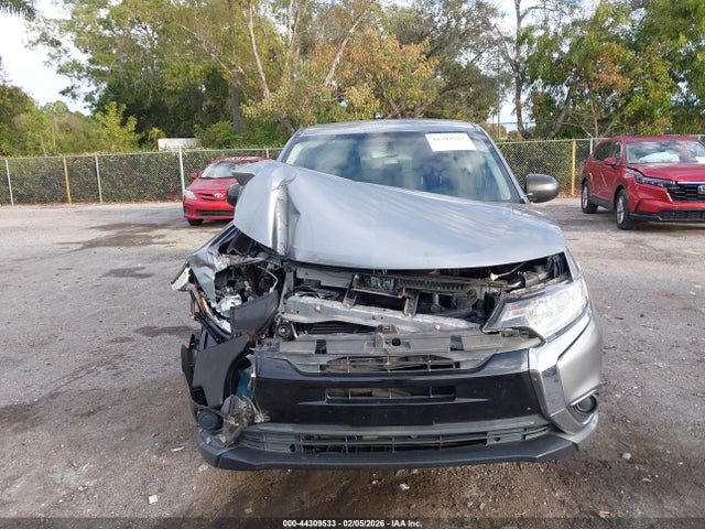 2018 MITSUBISHI OUTLANDER JA4AZ3A30JZ052224 Photo 5