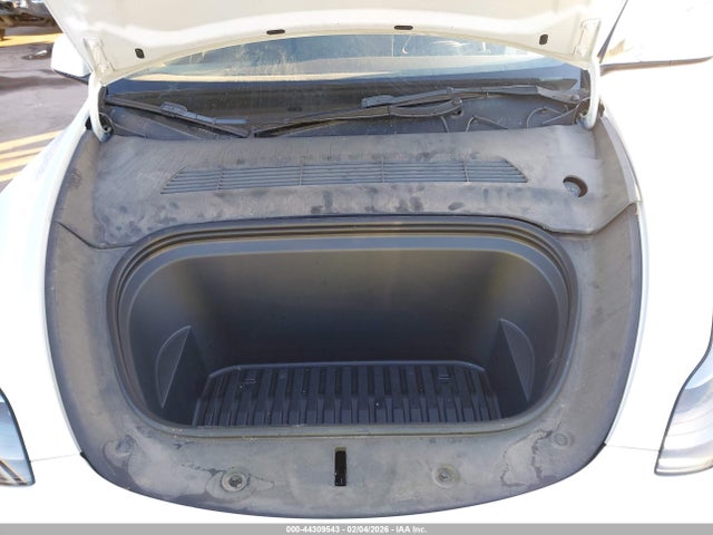 2023 TESLA MODEL Y 7SAYGDEFXPF757909 Photo 9
