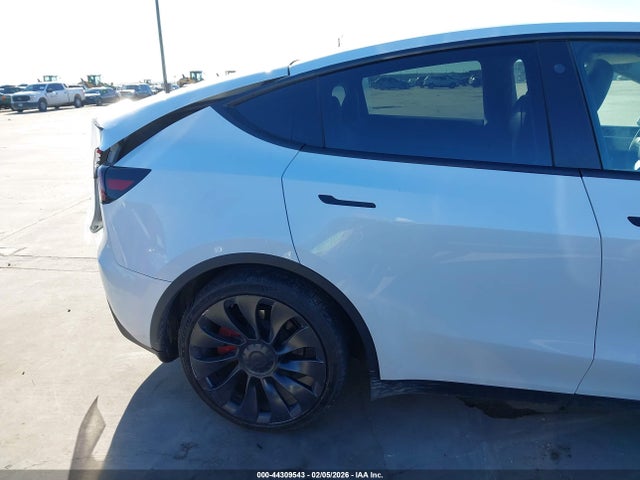 44309543 :رقم المزاد ، 7SAYGDEFXPF757909 vin ، 2023 Tesla Model Y Performance Dual Motor All-wheel Drive مزاد بيع