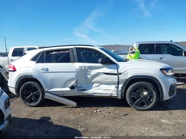 2023 Volkswagen Atlas Cross Sport 3.6l V6 Sel/3.6l V6 Sel R-line Black მანქანა იყიდება აუქციონზე, vin: 1V2SE2CA3PC229015, აუქციონის ნომერი: 44309544