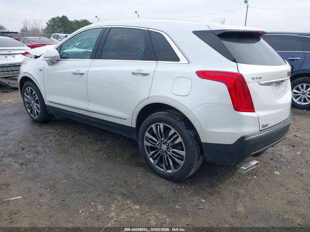 2017 CADILLAC XT5 1GYKNCRSXHZ185076 Photo 2