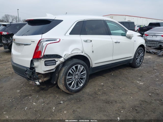 2017 CADILLAC XT5 1GYKNCRSXHZ185076 Photo 3