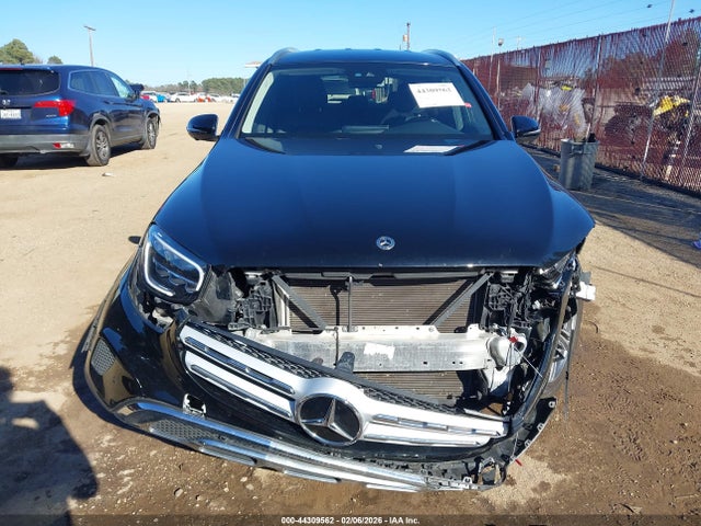 2022 Mercedes-benz Glc 300 Suv მანქანა იყიდება აუქციონზე, vin: W1N0G8DB4NV332838, აუქციონის ნომერი: 44309562