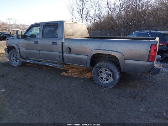 2006 CHEVROLET SILVERADO 2500HD 1GCHK23D56F236382 Photo 2