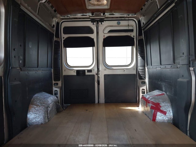 3C6TRVCG9JE124728 RAM Promaster 2500 High Roof 136 Wb