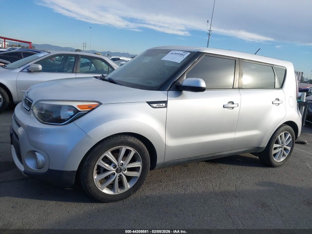 KIA SOUL + 2018 KNDJP3A51J7545242 Image 14