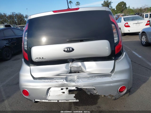 KIA SOUL + 2018 KNDJP3A51J7545242 Image 16